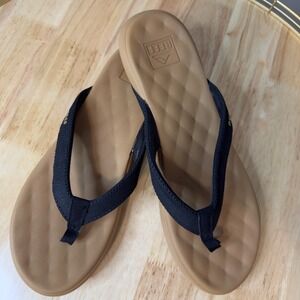 Reef Tan Footbed Flip Flop Sandals with Black Straps